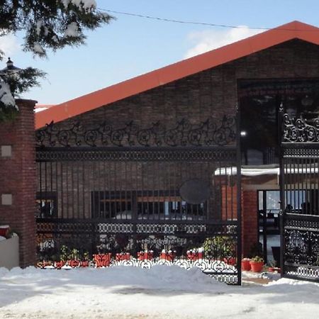 Club Mahindra Kanatal Kültér fotó