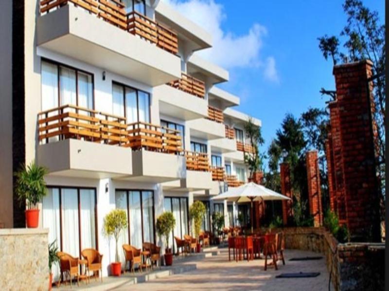 Club Mahindra Kanatal Kültér fotó